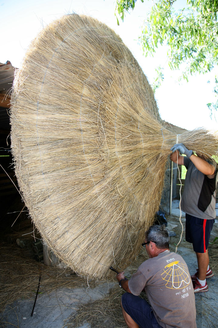 borro-i-artesania-construccio-para-sol Construcció de Para-sol